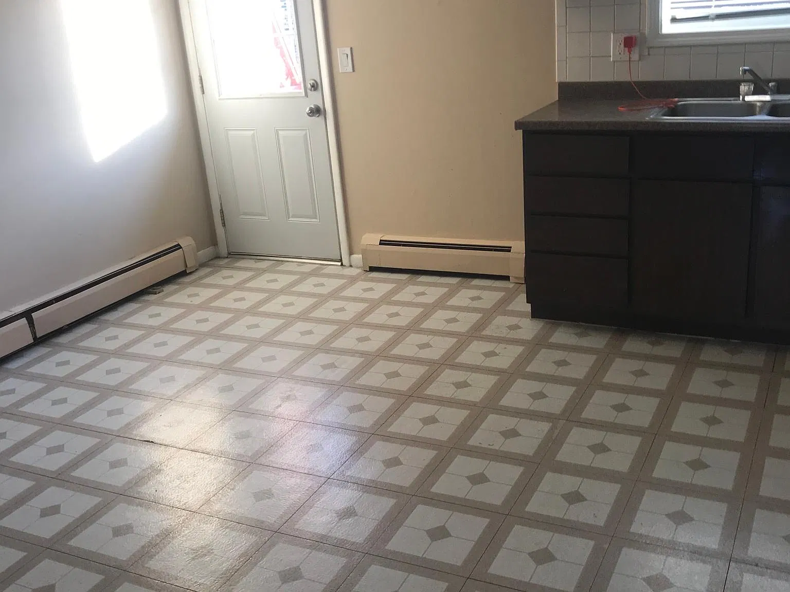 2 bed, $1,400 — Photo 3