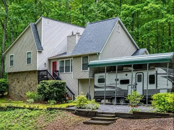 10530 Shallowford Rd, Roswell, GA 30075