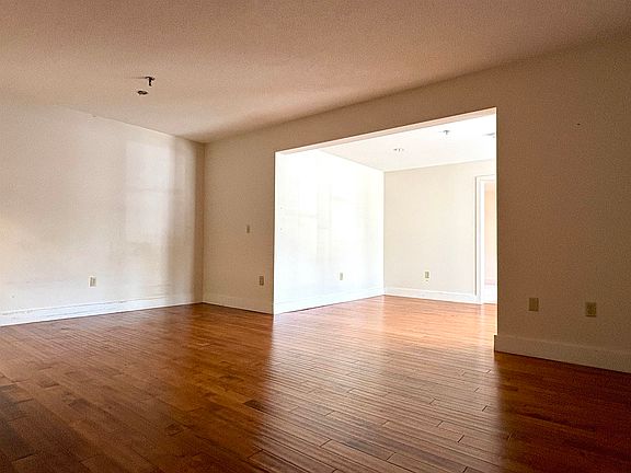 4th image of 53 Lyme Road #5