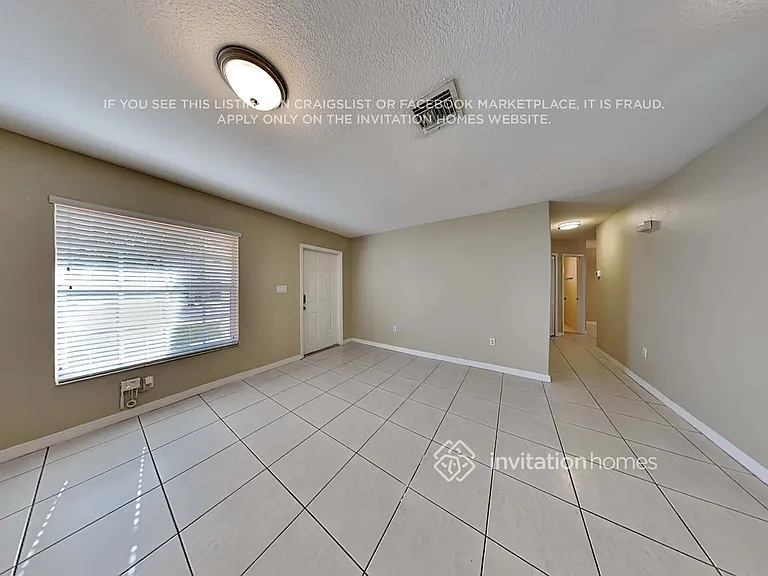 4370 SW 159th Ave — Photo 4