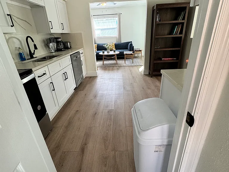 1076 Philippe Pkwy #A — Photo 6