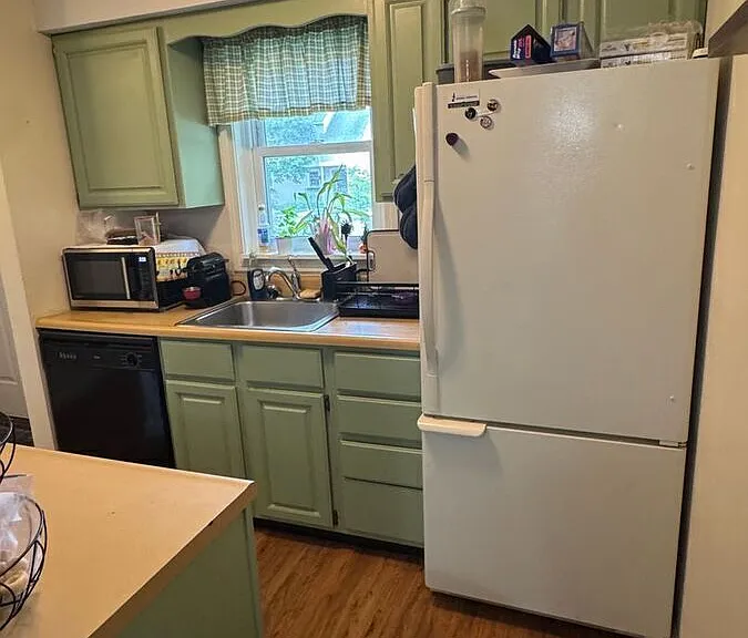129 Fisherville Rd #2 — Photo 5