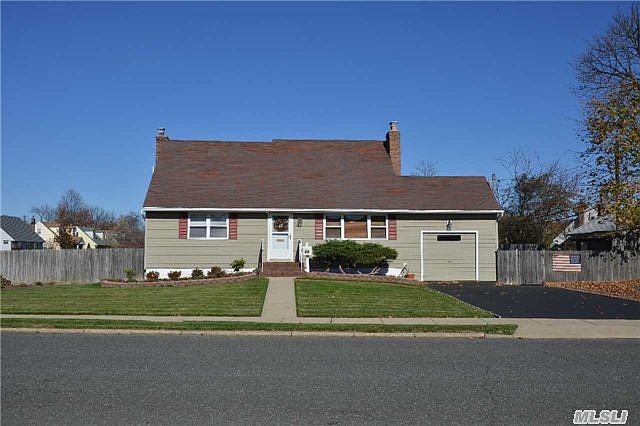 1st image of 35 Fordham Ave