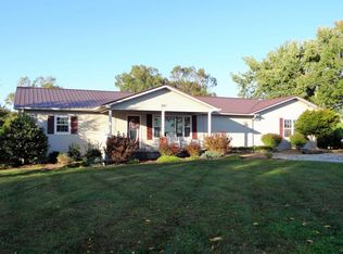 237 Norris Ln, Crossville, TN 38571