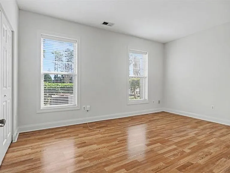 104 Cypress Point Ct #106A — Photo 2