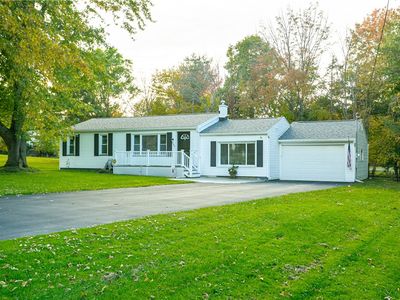385 Holt Rd, Webster, NY, 14580