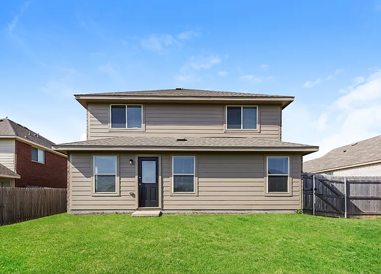 1302 Starling Ln — Photo 3