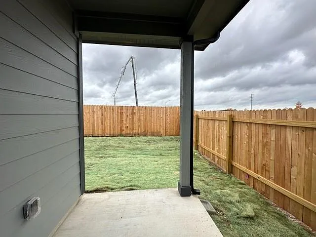 1316 Plymouth Rd — Photo 22