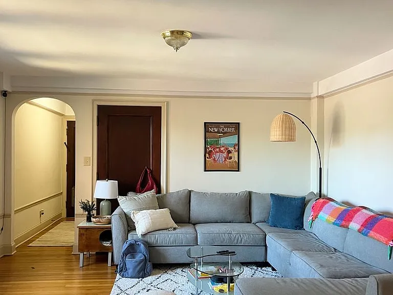Mayflower Apartments — Photo 92