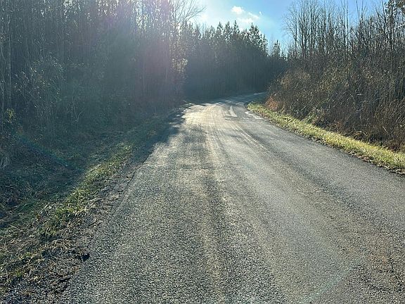 5th image of 2292 Wheeler Rd