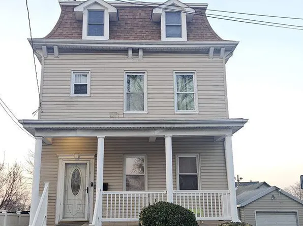 21 Trinity Pl, Staten Island, NY 10310