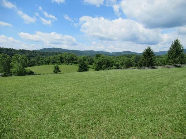 Crestview Dr, Alderson, WV 24910