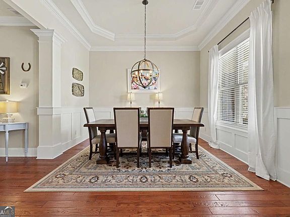 3rd image of 1921 Duncans Mill Ln