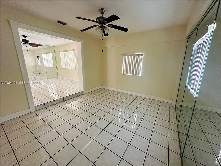 1215 S 24th Ave — Photo 37