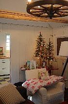 living room looking to kitchen