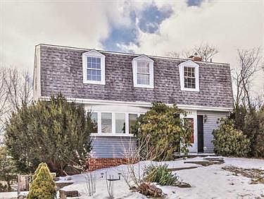 1st image of 4831 Tremont Dr