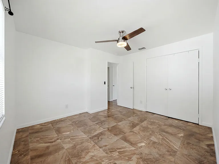 5606 S Manhattan Ave #A — Photo 7