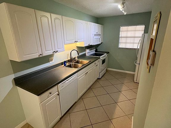 2nd image of 1750 Belleair Forest Dr APT A19