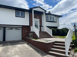 89 Harvest Ln, Commack, NY 11725