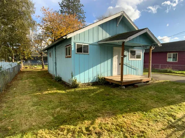 802 S 7th Ave, Kelso, WA 98626