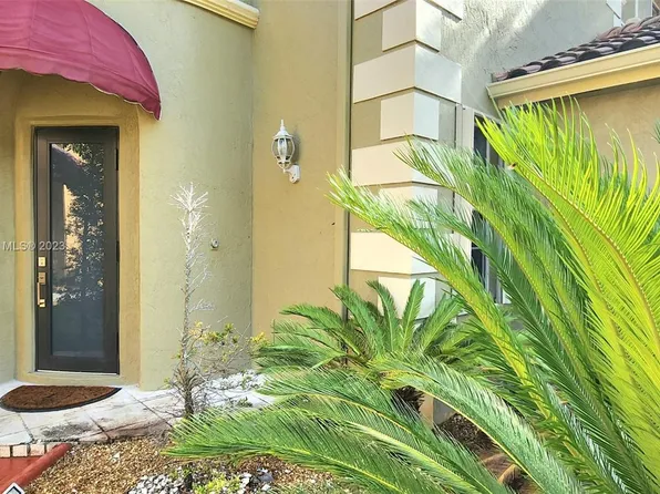 14061 SW 54th St, Miramar, FL 33027