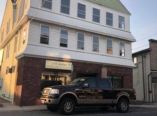 283 East St APT 3, Ludlow, MA 01056