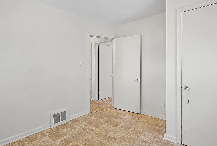 2922 Bailey Ave — Photo 10
