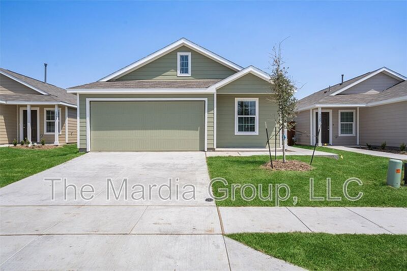 1st image of 3200 Coyote Way