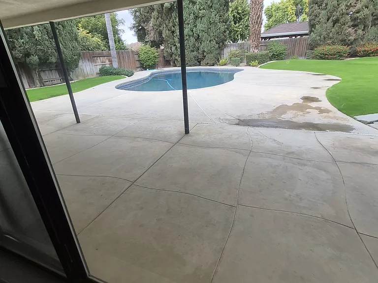 8000 Kimberly Ave — Photo 2