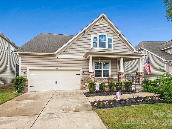 2nd image of 2239 Elmview Ln