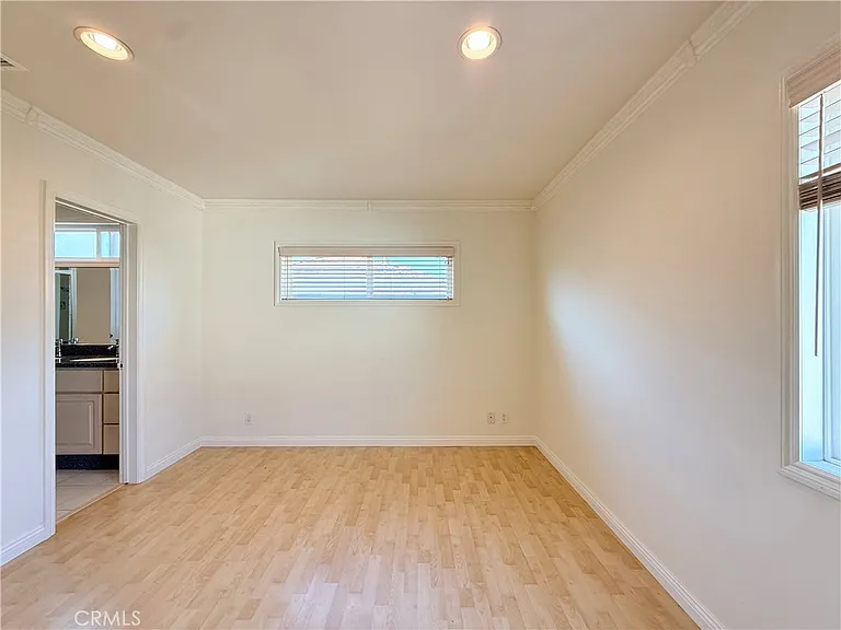 1036 S Hidalgo Ave — Photo 36
