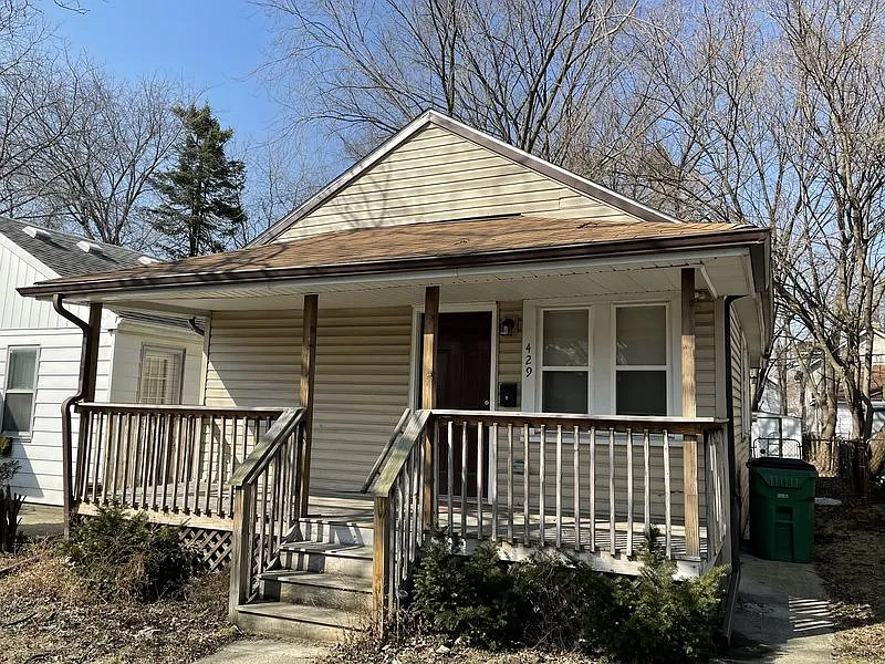 429 E Hayes Ave photo 1