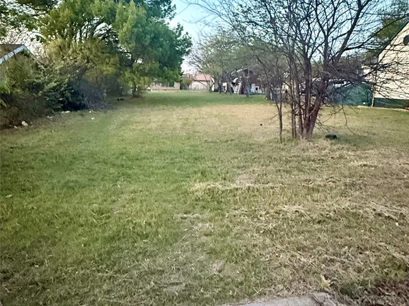 2 Hill Ln, Red Oak, TX 75154