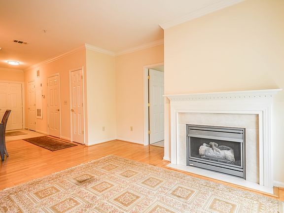 3rd image of 4950 Brenman Park Dr APT 303