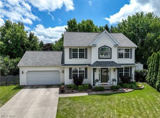 805 Stone Circle Dr, Akron, OH 44320