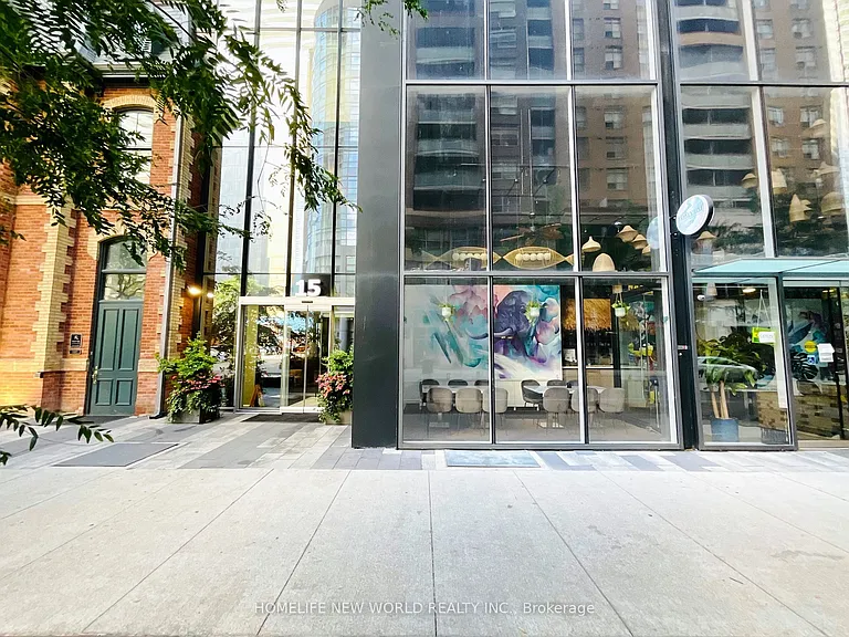 15 Grenville St #511 — Photo 14