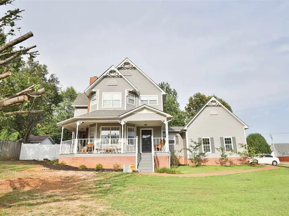 65 Oak Crest Dr, Lexington, TN 38351
