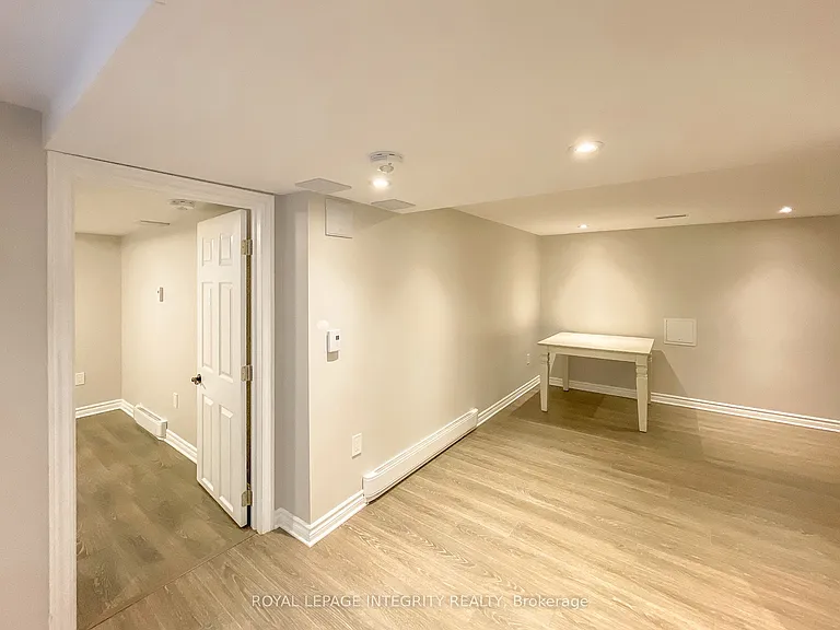 3420 Albion Rd S #B — Photo 2