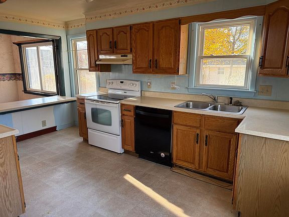 3rd image of 46 Ridge Road
