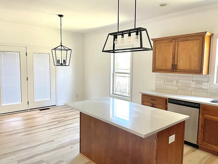 3350 Cotham Ln — Photo 8
