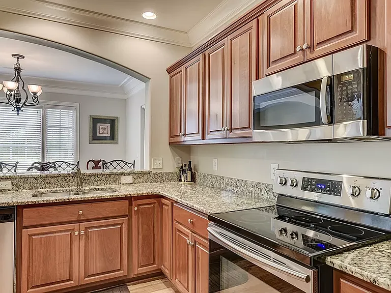 Nickolas Cir — Photo 5