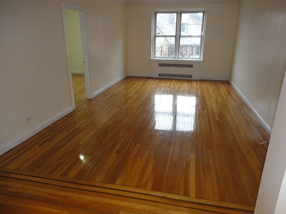 2nd image of 11135 76th Ave