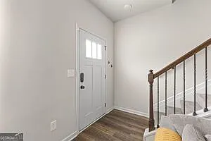 1006 Bayrose Cir — Photo 4