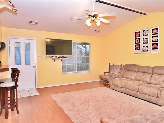 2nd image of 3901 Jacob Ct St