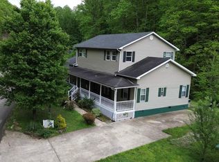395 High Rock Rd, Hazard, KY 41701