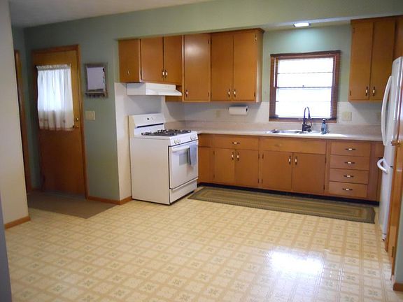 5th image of 1816 Avenue E