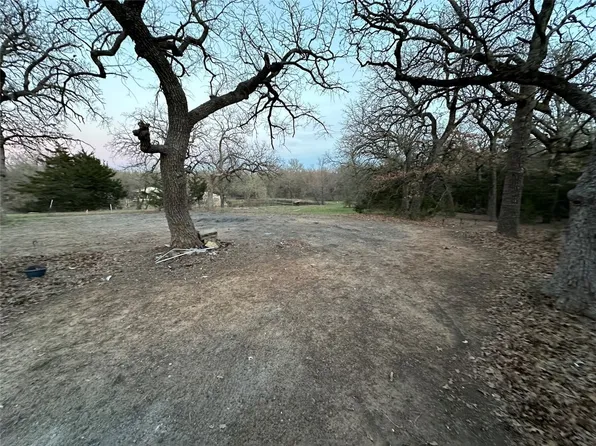 1014 County Road 263, Gainesville, TX 76240