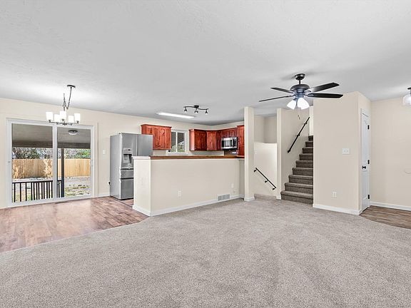 4th image of 3128 Belford Ave