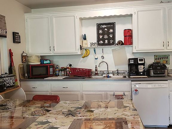 3rd image of 3807 24th Ave
