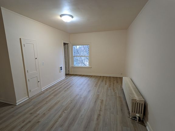2nd image of 636 S Palouse St #5